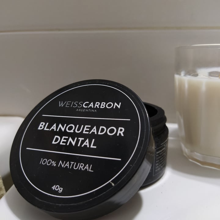 review photo of Weisscarbon Blanqueador Dental shared by @alejandralopez on 29 Apr 2020 - review