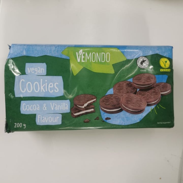 photo of Vemondo Vegan Cookies Cocoa & Vanilla Flavour shared by @chiaravass on  07 Apr 2022 - review