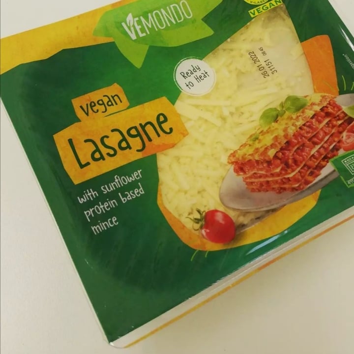 photo of Vemondo Lasaña shared by @vegetarianoption on  26 Jan 2022 - review