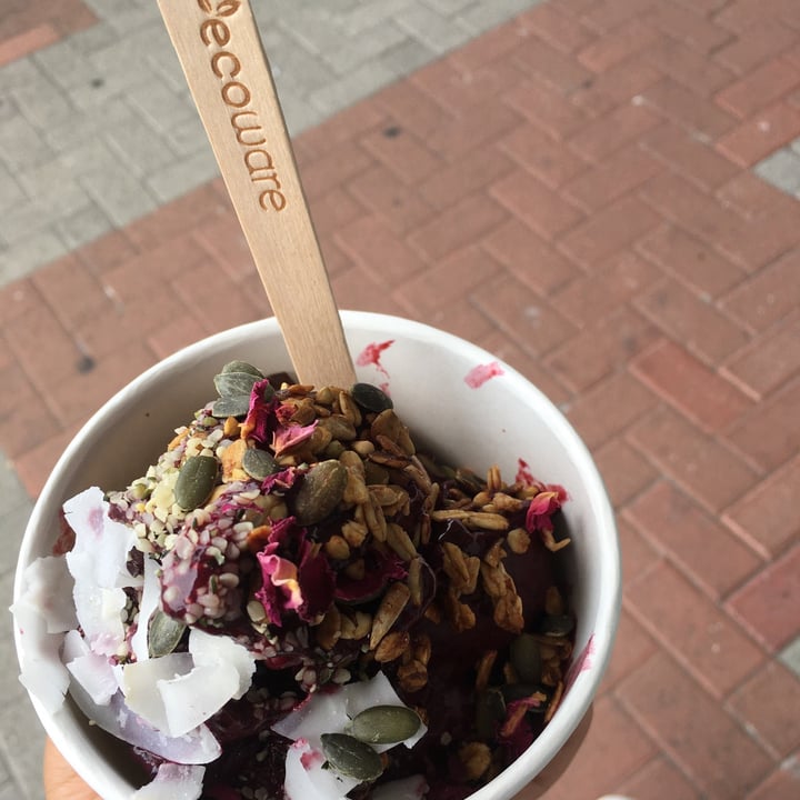 photo of Vitality Organics Açai Bowl shared by @carmenlim on  06 May 2020 - review