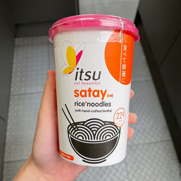 photo of itsu Satay rice noodles shared by @appleappleamanda on  02 Aug 2021 - review