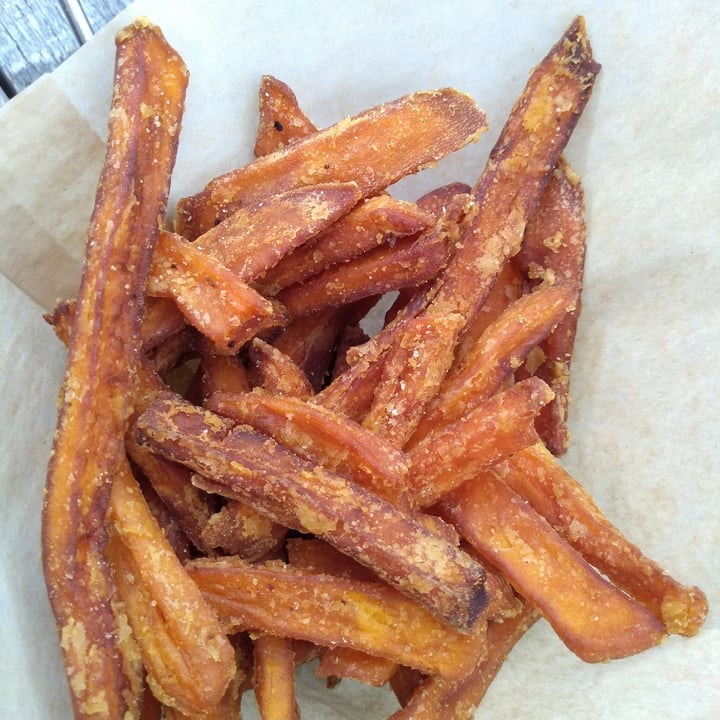 photo of Veggiezz Sweet Potato Fries shared by @eloian on  21 Dec 2020 - review