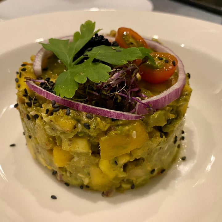 review photo of Teresa Carles Tartar de mango, cebolletas, caviar... shared by @esti8 on 04 May 2022 - review