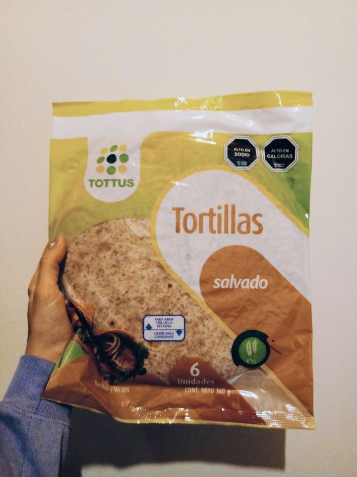 photo of Tottus Tortillas Trigo & Maíz shared by @paulamiau on  13 Apr 2020 - review