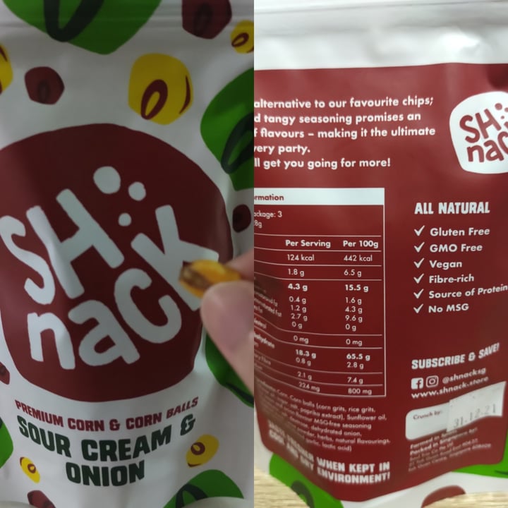 photo of Shnack Premium Corn & Corn Balls Sour Cream & Onion shared by @austenleow on  05 Sep 2021 - review