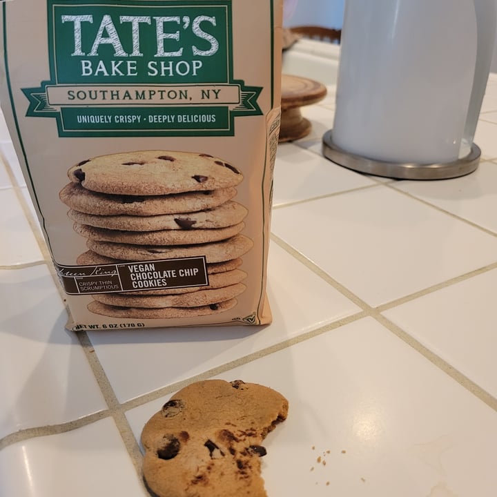 review photo of Tate’s Bake Shop Vegan chocolate Chip Cookies shared by @bambilynn on 18 Jan 2022 - review