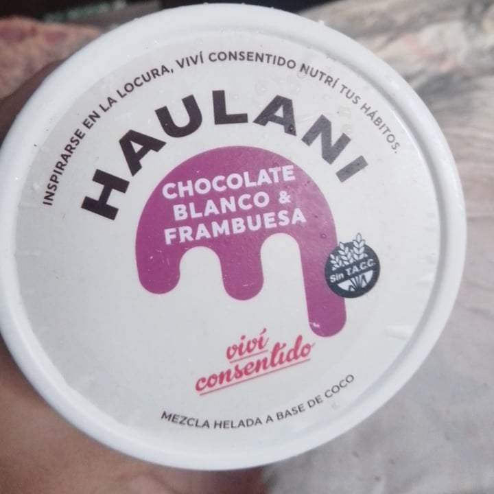 photo of Haulani Helado de Chocolate Blanco y Frambuesas shared by @tamosveganos on  05 Aug 2021 - review