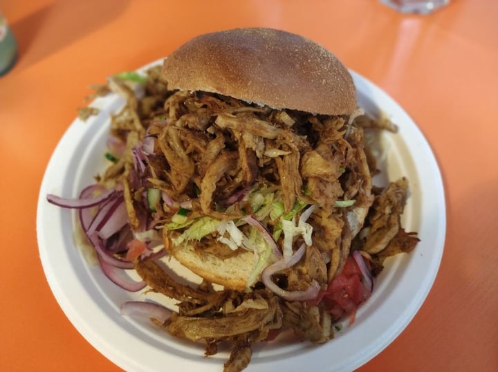 photo of De Vegetarische Snackbar Shawarma shared by @garcialorca on  12 Dec 2019 - review