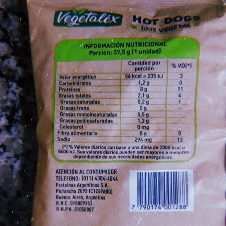 photo of Vegetalex Hot dogs 100% Vegetal shared by @nanicuadern on  02 Dec 2021 - review