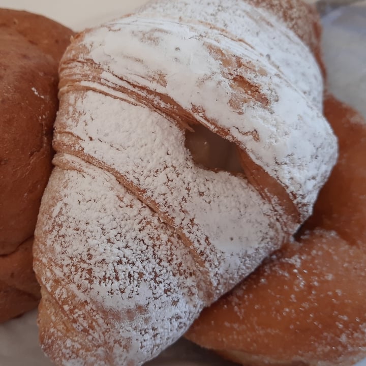 photo of Bar Dolcezza di Cuscunà Temistocle Croissants shared by @anemos on  02 Apr 2021 - review