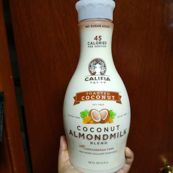 photo of Califia Farms Toasted Coconut Almondmilk Blend shared by @nnokshi on  21 Aug 2021 - review