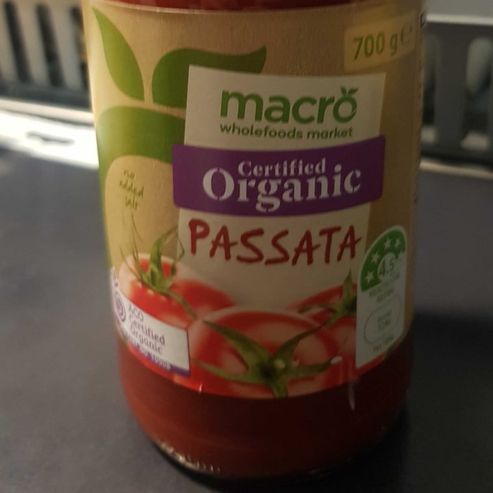 photo of Macro Wholefoods Market Organic Tomato Sauce Passata shared by @marizomer on  16 May 2022 - review
