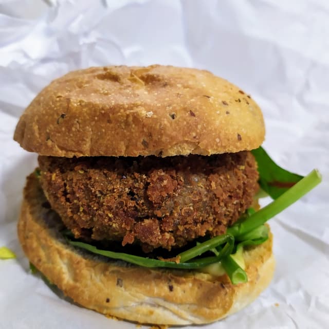 Photo of the dish “Lentil Quinoa Croquette Burger”