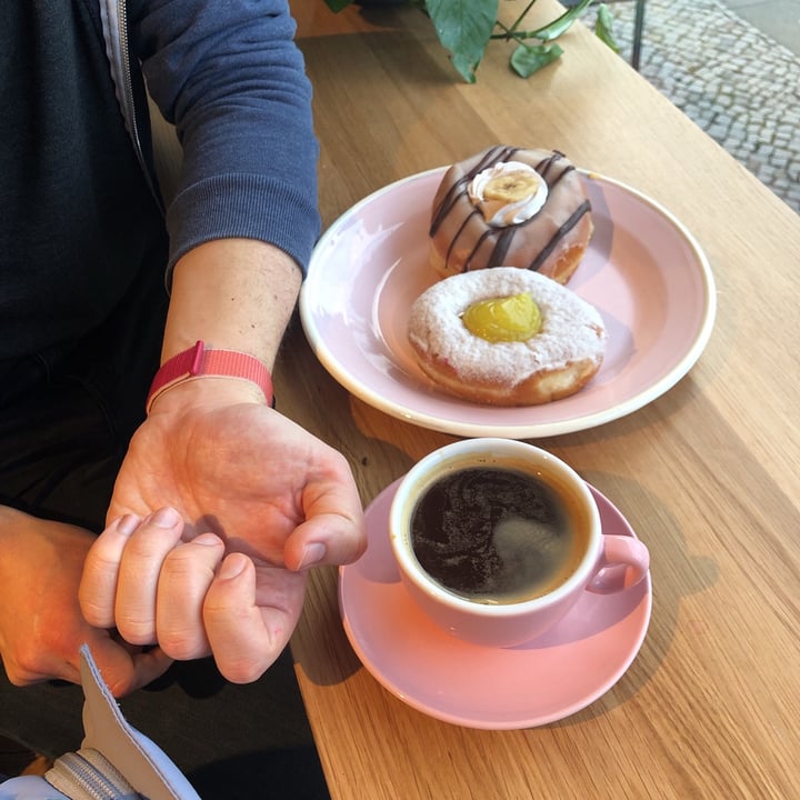 review photo of Brammibal's Donuts Donuts shared by @paulienca on 30 Apr 2020 - review