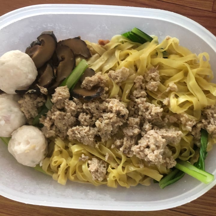 photo of Tanaka Vegetarian (田中素食） Bak Chor Mee (Minced meat noodles) shared by @meltingpotatoes on  12 Nov 2021 - review