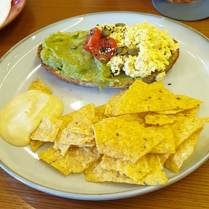 photo of Well Loft Tofu Avocado Toast shared by @jodipoon on  17 Jan 2021 - review
