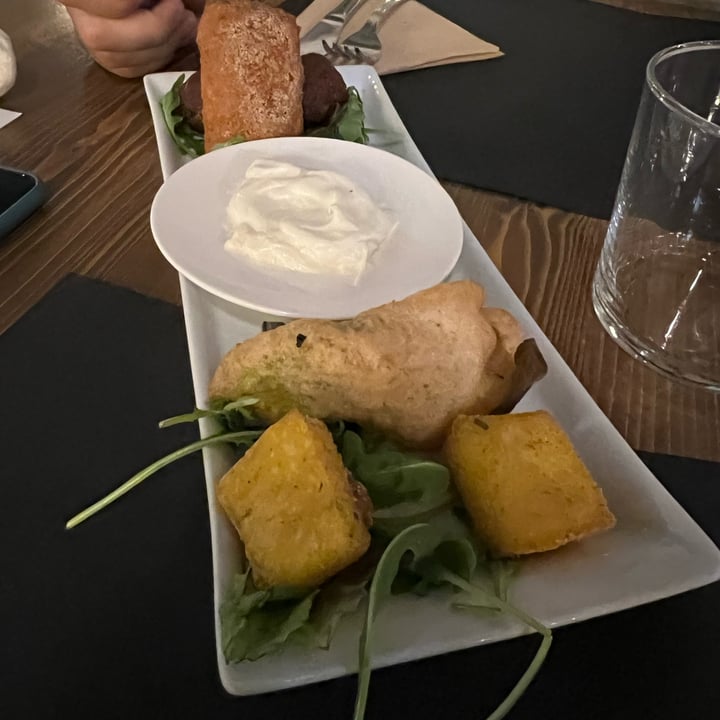 photo of VEGHOMETRO Antipasto shared by @nicole- on  25 Sep 2022 - review