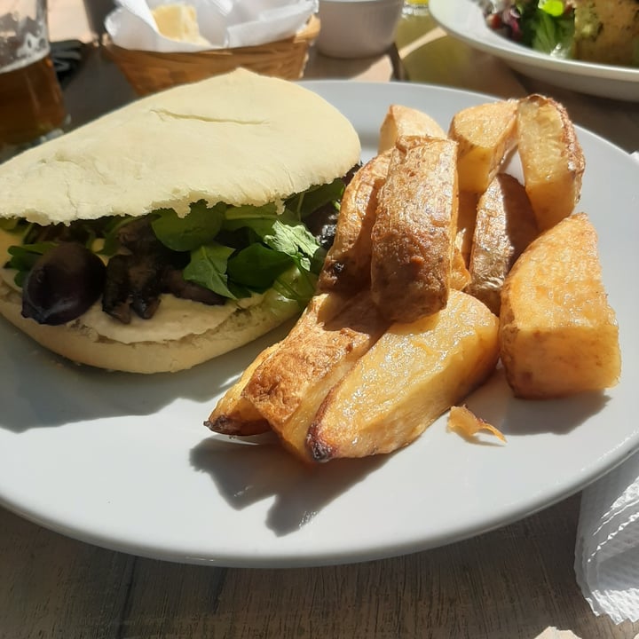 photo of Casa Munay Sandwich porto shared by @anitavolpe on  01 Jun 2021 - review