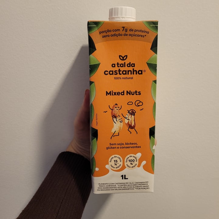 review photo of A Tal da Castanha Leite Vegetal Mix De Nuts shared by @brunacampana on 08 May 2022 - review