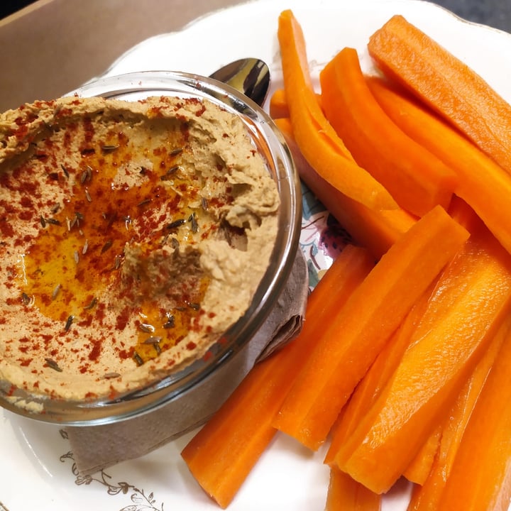 photo of TxuKruT Vegan Bar Hummus shared by @trajkovskagutierrez on  26 Feb 2022 - review