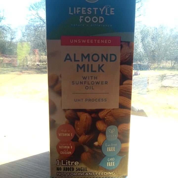 photo of Lifestyle Food Unsweetened Almond milk shared by @sundance on  28 Jun 2022 - review