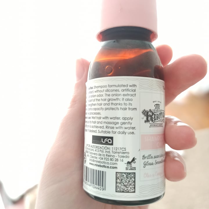 photo of Mi rebotica - Apothecary Cosmetics Champú extracto de cebolla shared by @albasoage on  18 May 2020 - review