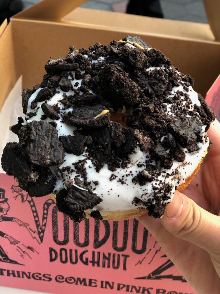 photo of Voodoo Doughnut Dirt shared by @sp3416 on  19 Mar 2019 - review