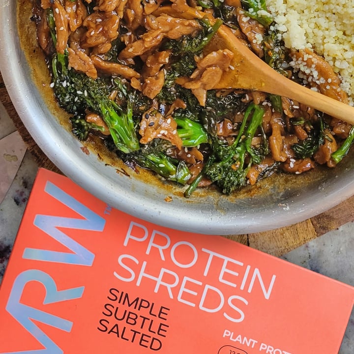 review photo of TMRW Foods Lightly Seasoned Shreds shared by @plantbasedgingr on 18 May 2022 - review