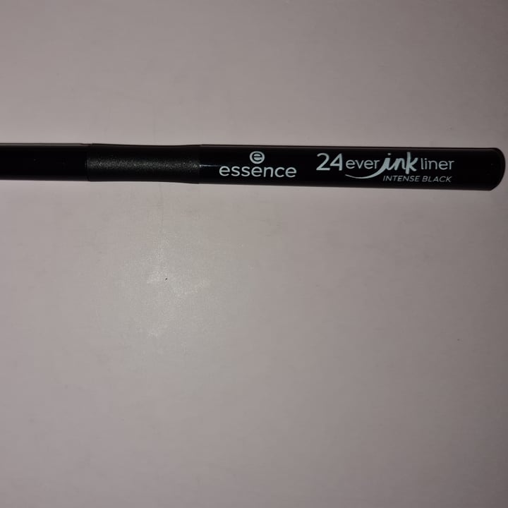 photo of Essence Cosmetics Eyeliner Pen Extra Longlasting shared by @fraax on  01 Apr 2022 - review