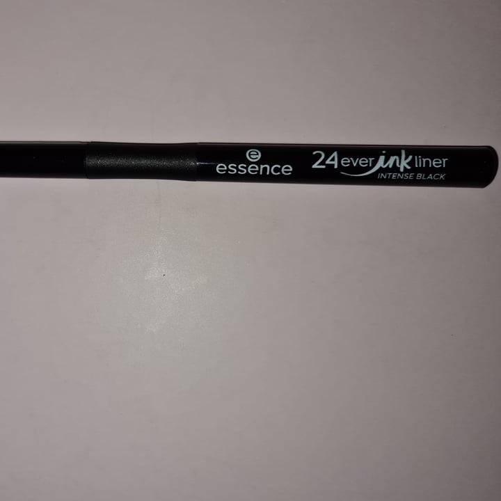 review photo of Essence Cosmetics Eyeliner Pen Extra Longlasting shared by @fraax on 01 Apr 2022 - review
