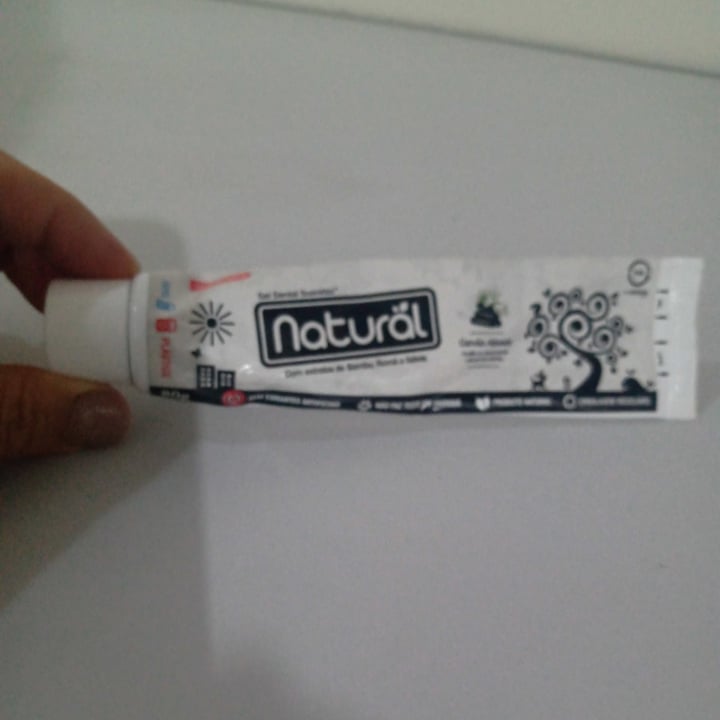 photo of Orgânico Natural Creme dental shared by @elianecarvalho on  26 Dec 2021 - review