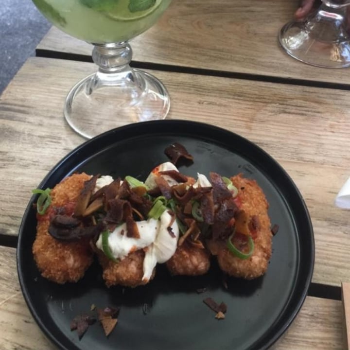 photo of Hudsons The Burger Joint (Gardens) panko crumbed wings shared by @saigepeters on  01 Jun 2020 - review