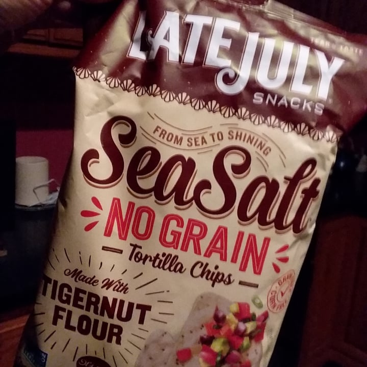 photo of Late July Snacks Sea salt no grain tortilla chips shared by @trix2020 on  31 Dec 2020 - review