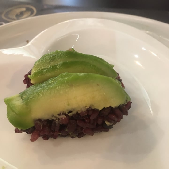 review photo of Ekko Sushi & Pokè Bowl Black nigiri shared by @alessbica on 21 May 2022 - review