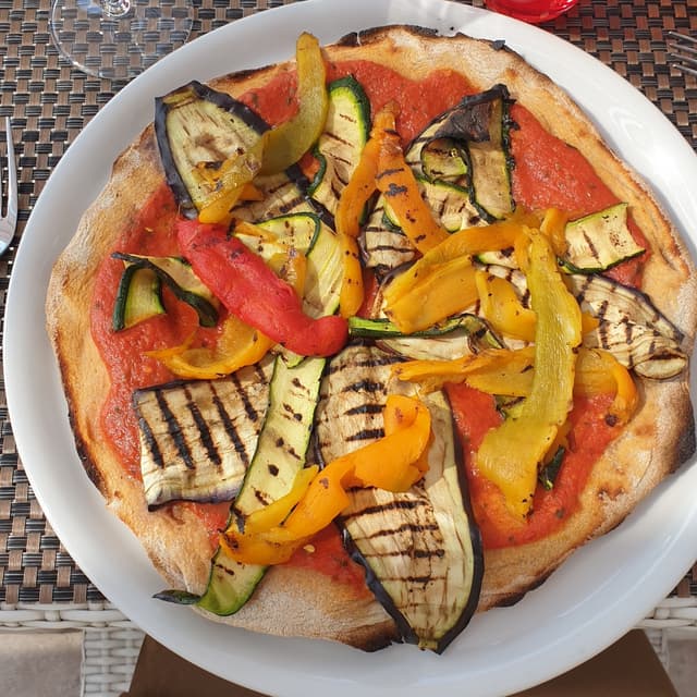 Photo of the dish “Pizza Integrale Vegana”