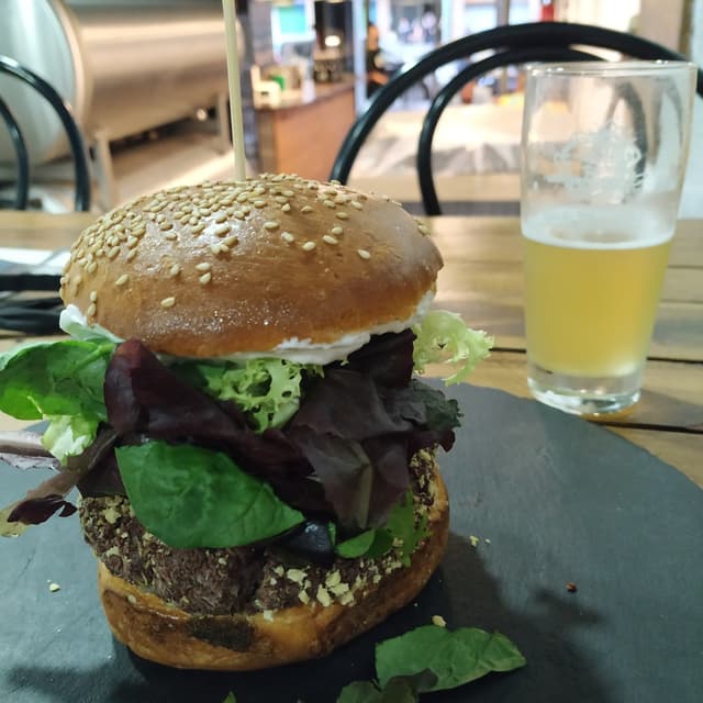 Foto del plato “Hamburguesa de Lentejas”
