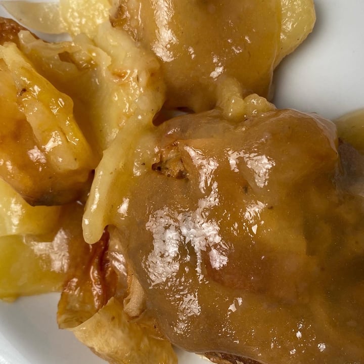 photo of Hakuna Matata Veggie 'NotLamb' with baked potato and sautéed pear shared by @gateravegana on  18 Jun 2022 - review