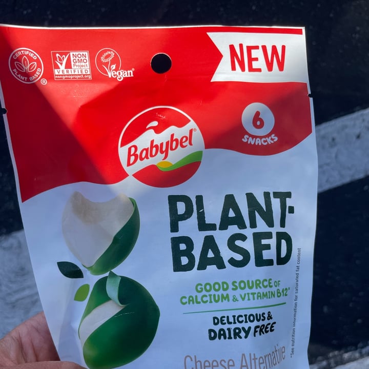 photo of Babybel Plant-Based Plant-Based Cheese Alternative shared by @nicolemanoo on  22 Apr 2022 - review