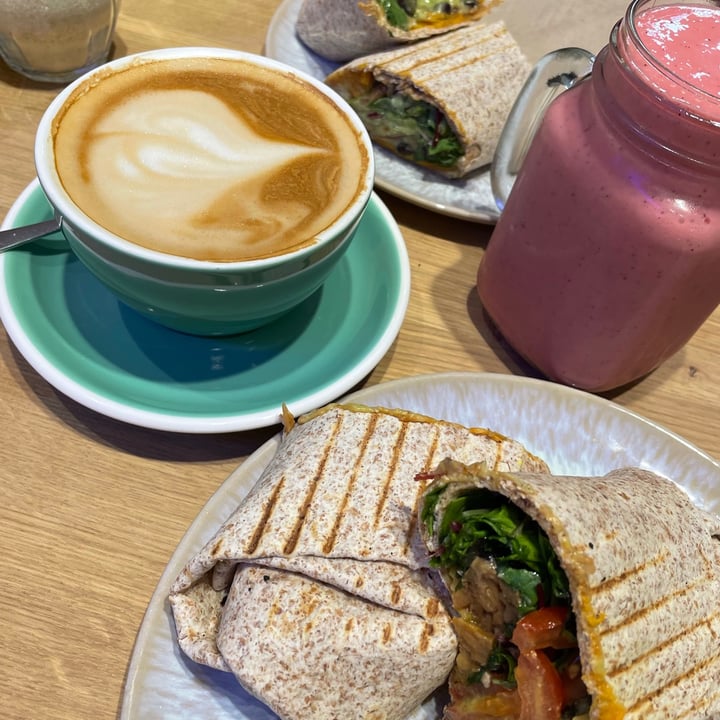 photo of goodies Berlin Breakfast shared by @rebeccard on  18 Sep 2021 - review