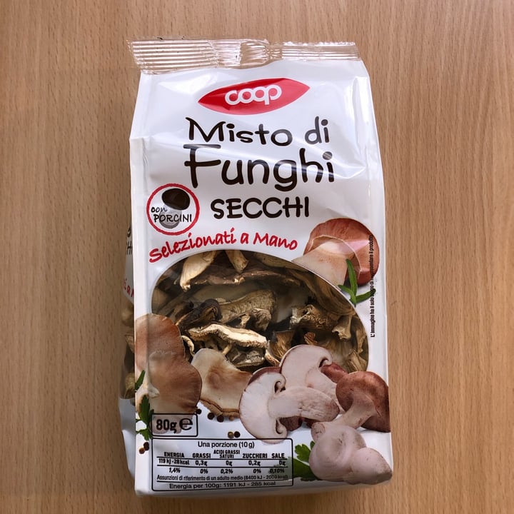 photo of Coop Misto di funghi secchi shared by @greenyogilife on  01 Apr 2022 - review