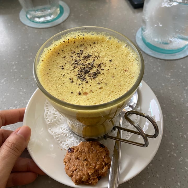 review photo of CLOSED - Privé Somerset Turmeric-Ginger Soy Latte shared by @melodychen on 03 Jul 2021 - review
