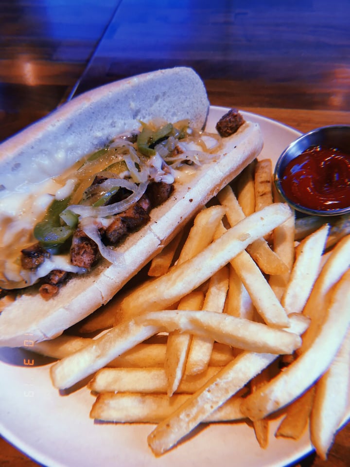 photo of Veggie Grill Beyond Burger 'Cheesesteak' Sandwich shared by @helenafox333 on  05 Oct 2019 - review