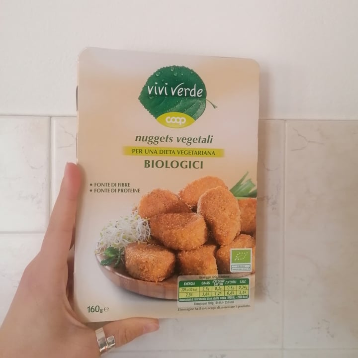 photo of Vivi Verde Coop Nuggets Vegetali shared by @isabelless on  30 Apr 2022 - review