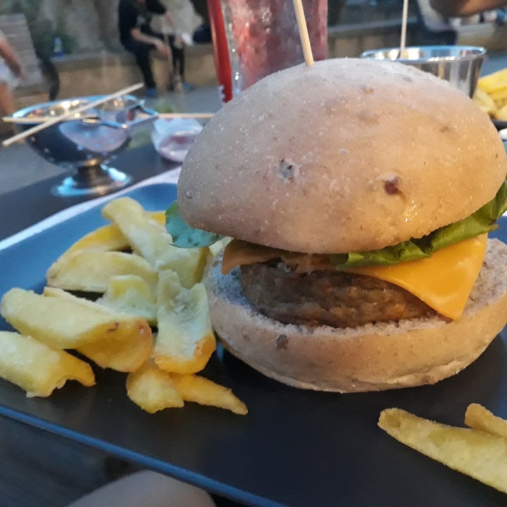 photo of Buns Homemade Burger Alghero Lo Smilzo shared by @suamaestacy on  03 Aug 2022 - review