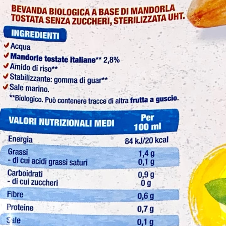 photo of Bjorg Latte alla mandorla tostata shared by @marabasso on  28 Sep 2022 - review