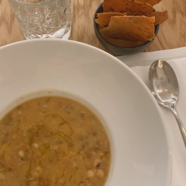 photo of Orto Osteria dalla terra Zuppa di legumi, paté di fagioli e sfoglia croccante di patate shared by @greenforourplanet on  14 Jul 2022 - review