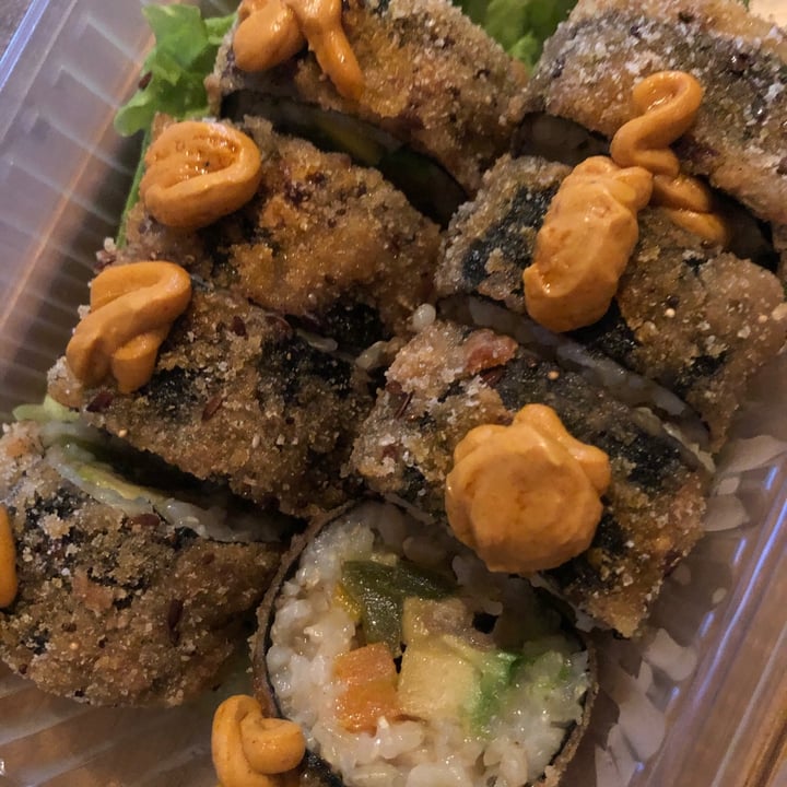 photo of Vegan Sushi Roll Crunchy shared by @caroesti on  11 Jun 2020 - review
