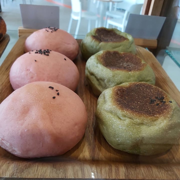 photo of slow bakes matcha mochi red bean bread shared by @angangangsty on  09 Jan 2021 - review