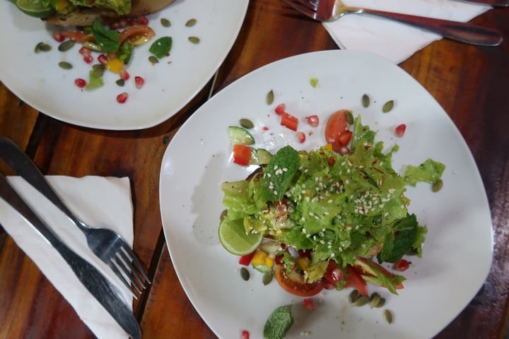 review photo of Café Banana Chill Avocado On Toast shared by @miriamka on 12 Dec 2019 - review