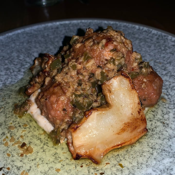 photo of Alibi Bar Planta cocido, Jerusalem Artichoke, Califlower salsa macha shared by @kelvin on  20 Oct 2022 - review